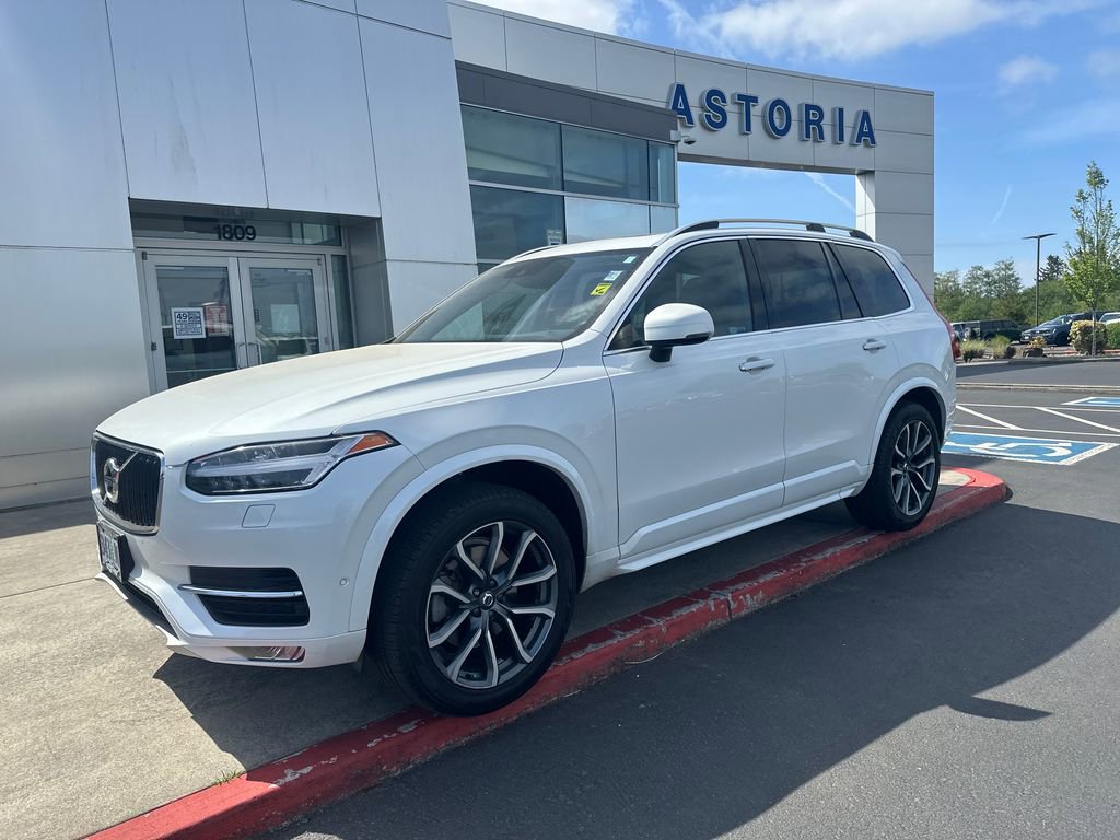 Used 2017 Volvo XC90 T6 Momentum w/ Vision Package AWD/4WD image 8