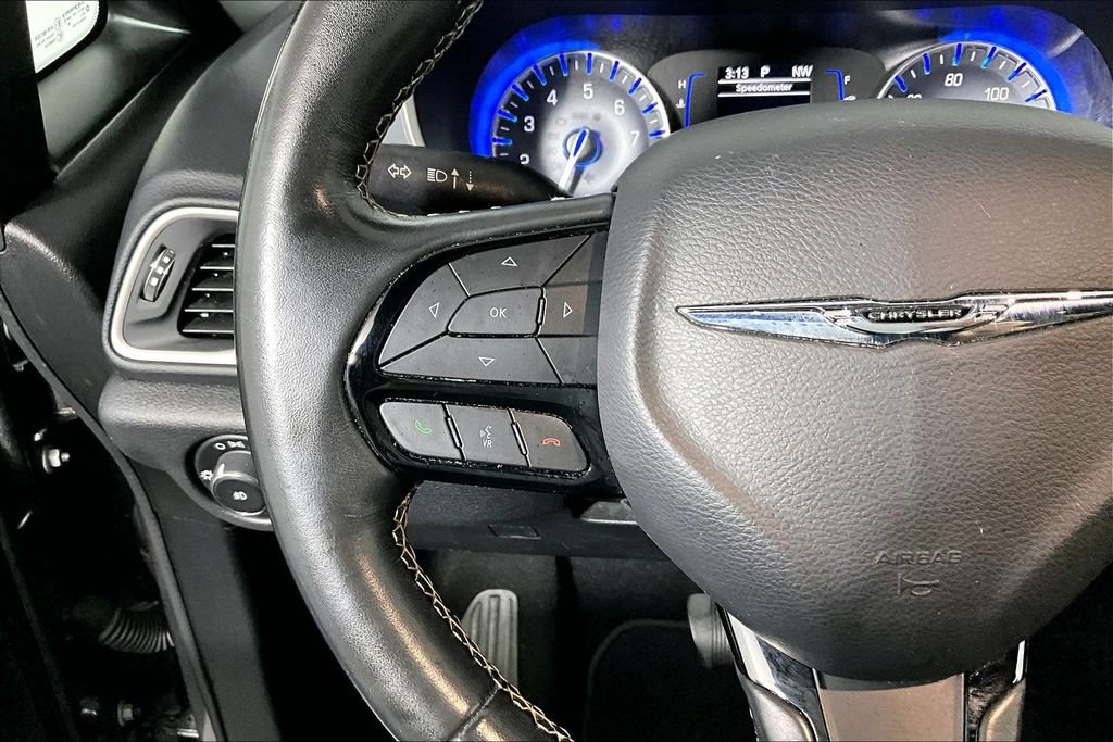 Used 2020 Chrysler Pacifica Touring w/ S Appearance Package FWD image 18