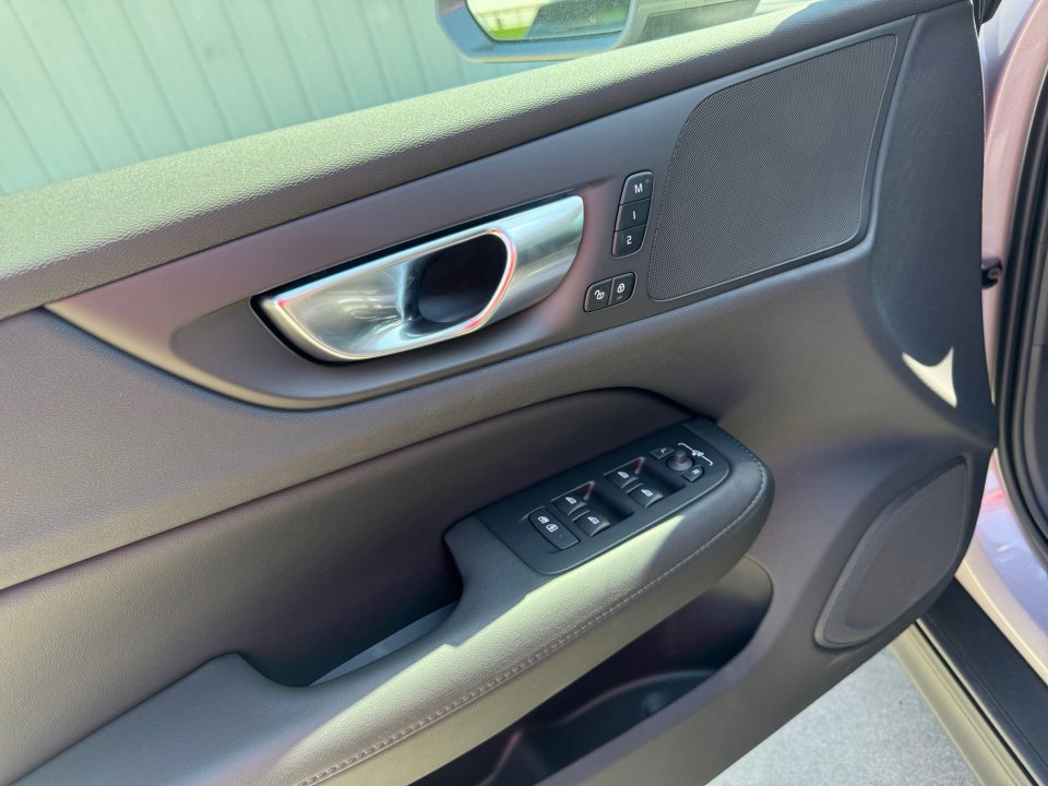 New 2026 Volvo V60 B5 Cross Country Plus w/ Protection Package Premier image 25