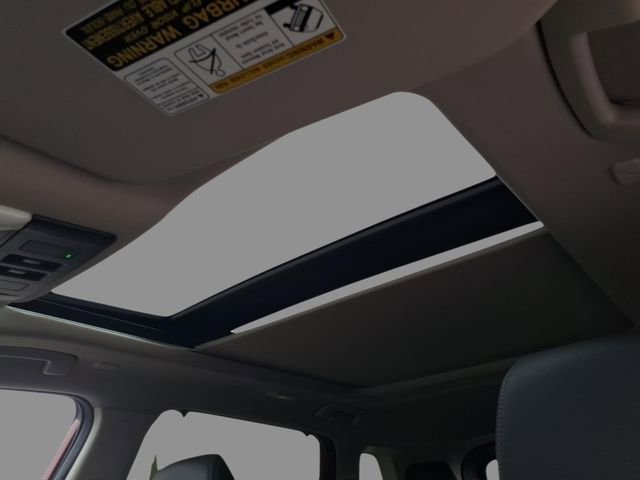 Used 2025 Nissan Rogue Platinum w/ Tech Package image 21