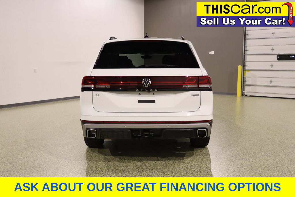 Used 2025 Volkswagen Atlas Peak Edition SE AWD/4WD image 7