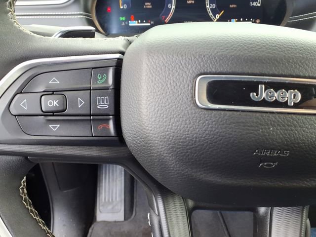 Used 2023 Jeep Grand Cherokee Altitude AWD/4WD image 28