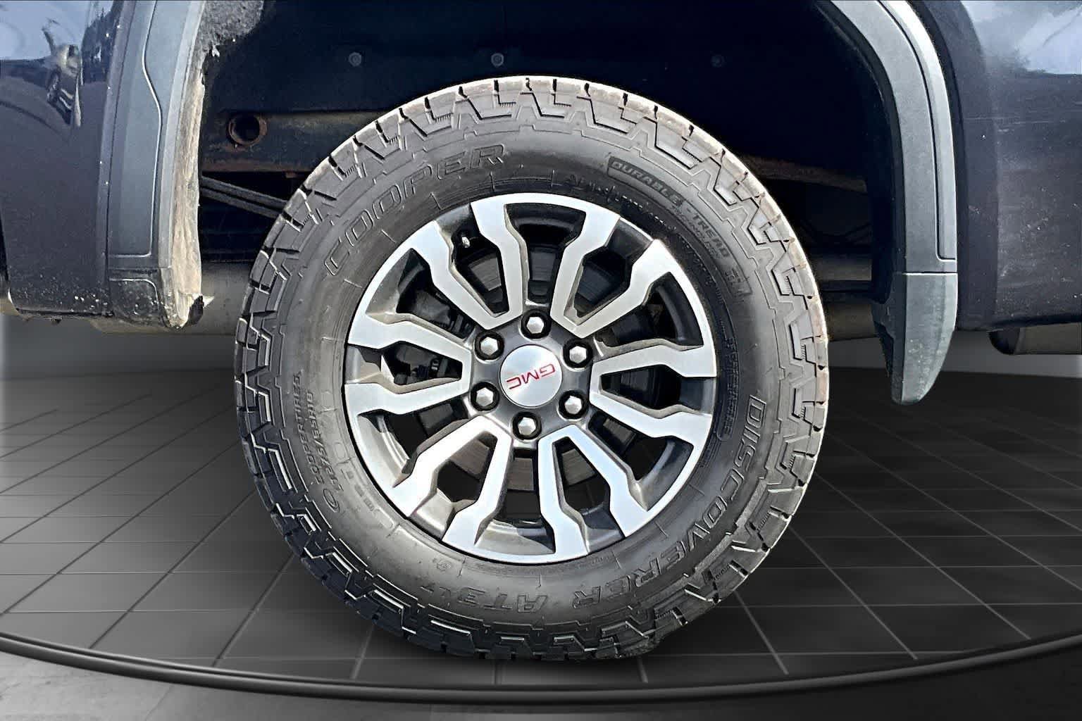 Used 2023 GMC Sierra 1500 AT4 AWD/4WD image 36