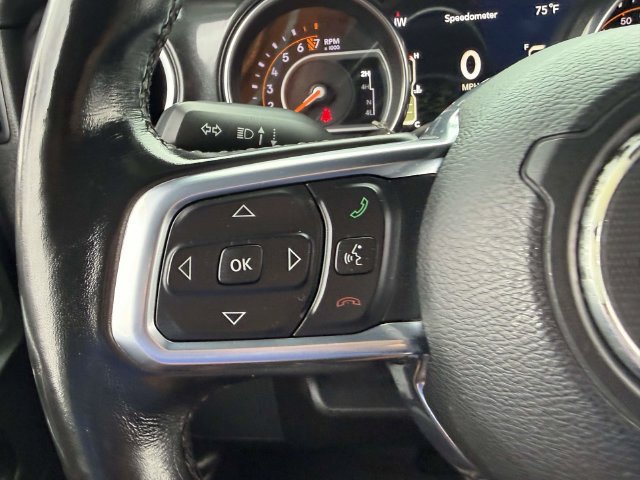 Used 2020 Jeep Wrangler Unlimited Sahara AWD/4WD image 28