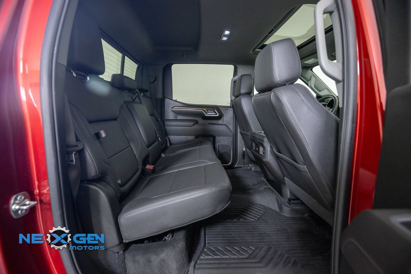 Used 2025 Chevrolet Silverado 1500 RST w/ RST All Star Premium Package AWD/4WD image 37