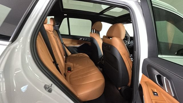 Used 2019 BMW X5 xDrive40i AWD/4WD image 31