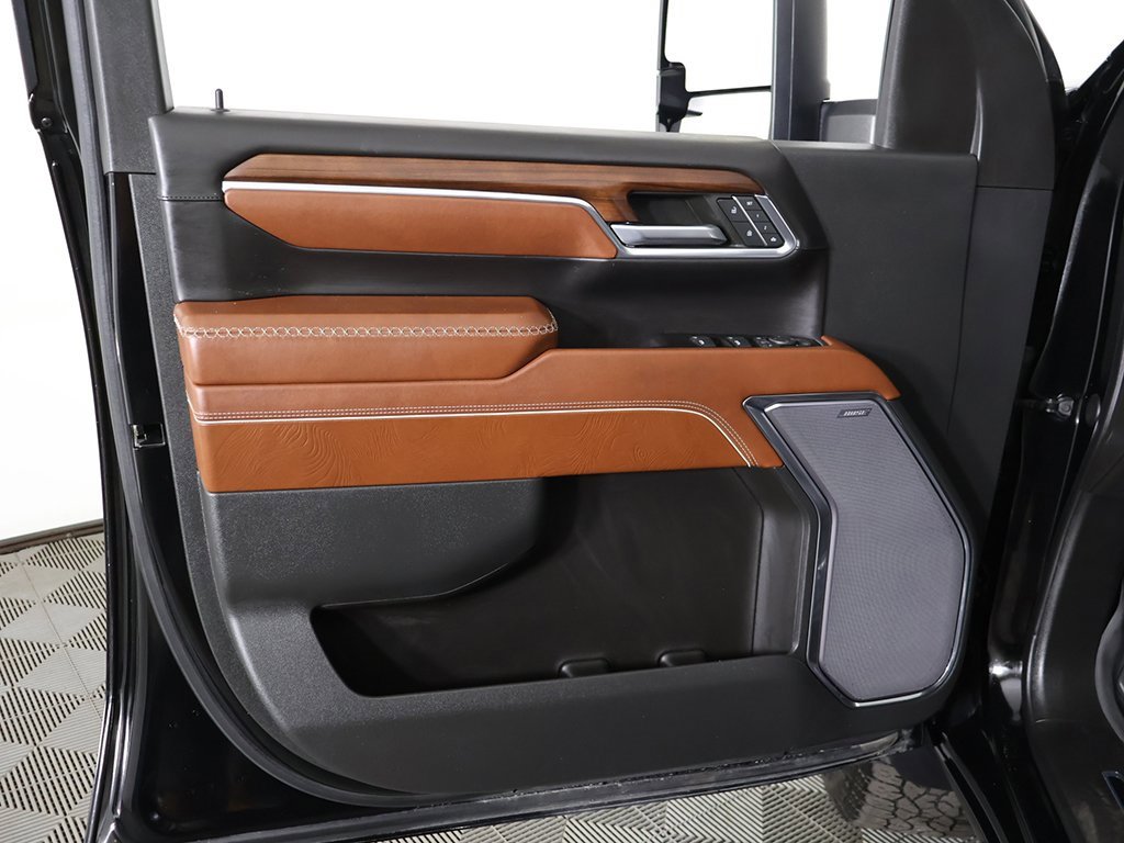 Used 2024 GMC Sierra 3500 Denali Ultimate image 28