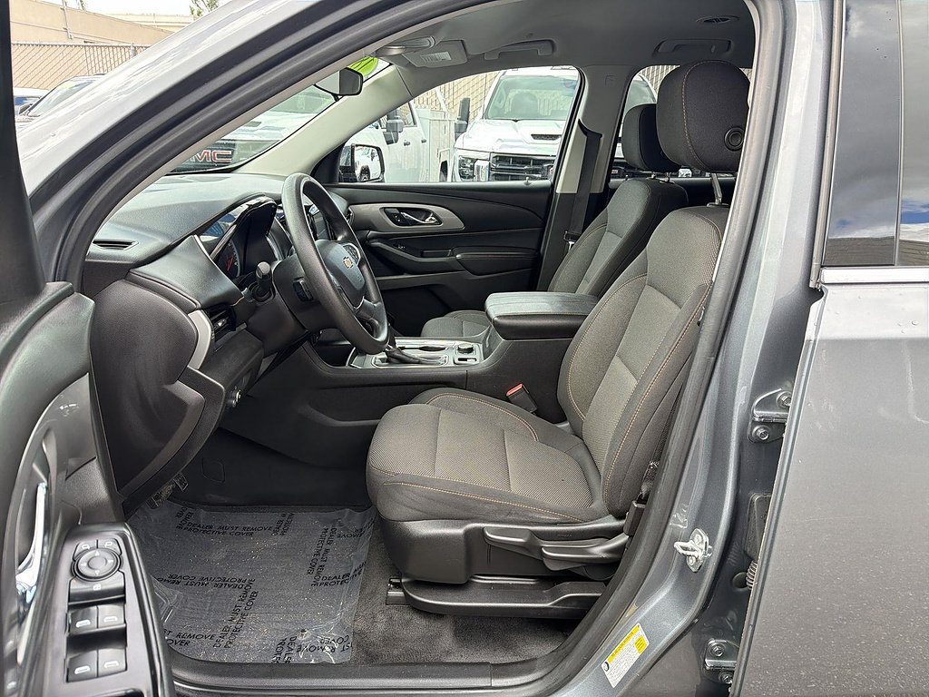 Used 2018 Chevrolet Traverse LS FWD image 17