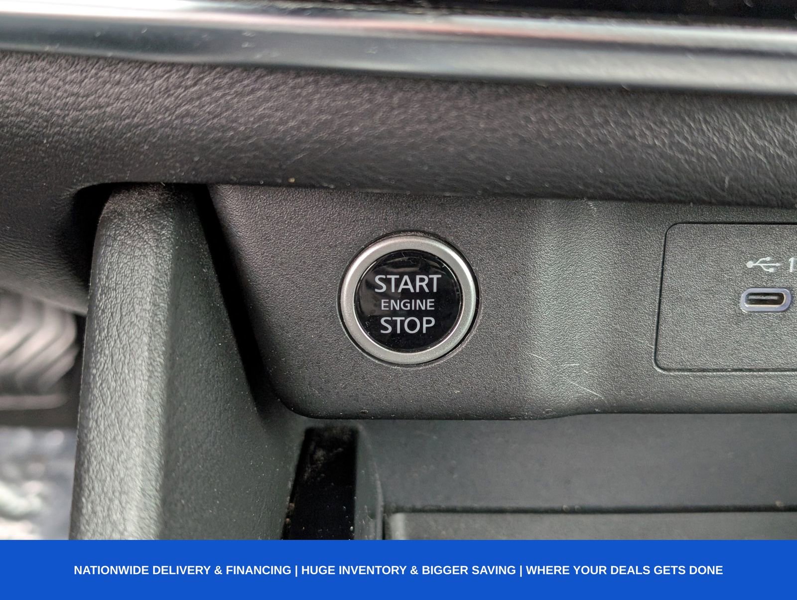 Used 2023 Nissan Rogue S image 31