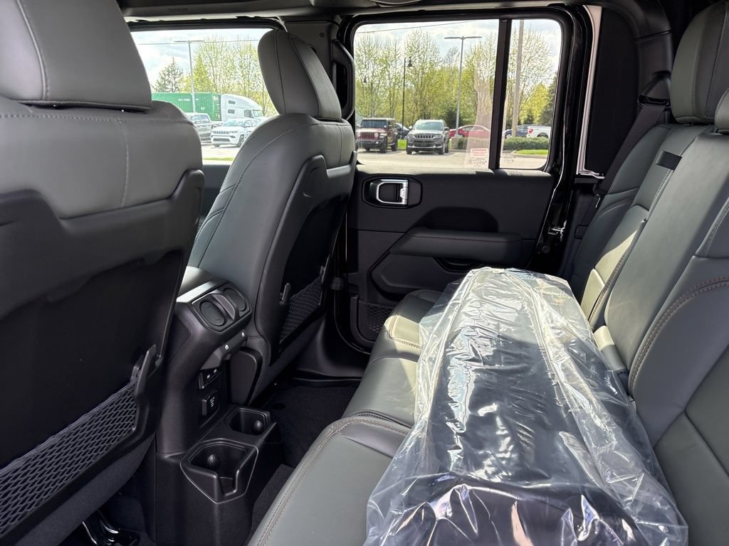 New 2026 Jeep Gladiator Mojave AWD/4WD image 9