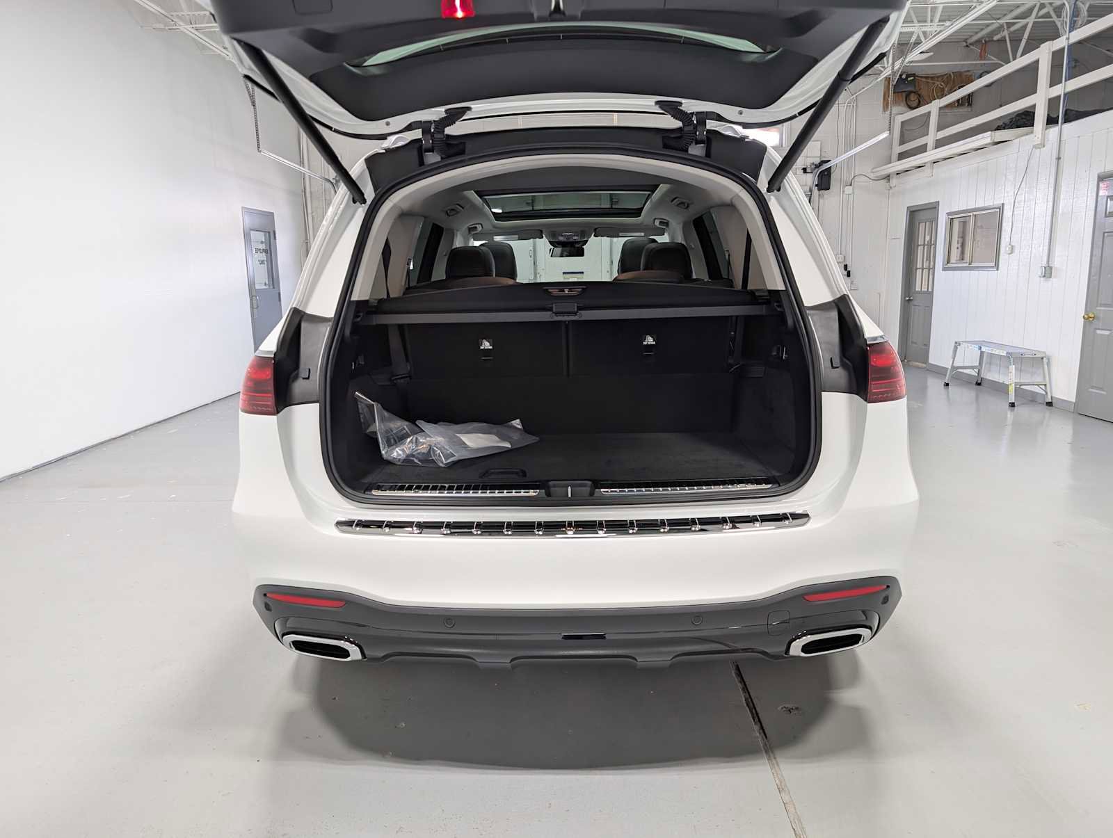 New 2026 Mercedes-Benz GLS 450 4MATIC image 24