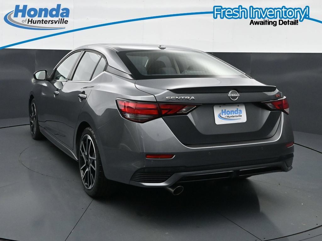 Used 2025 Nissan Sentra SR FWD image 8