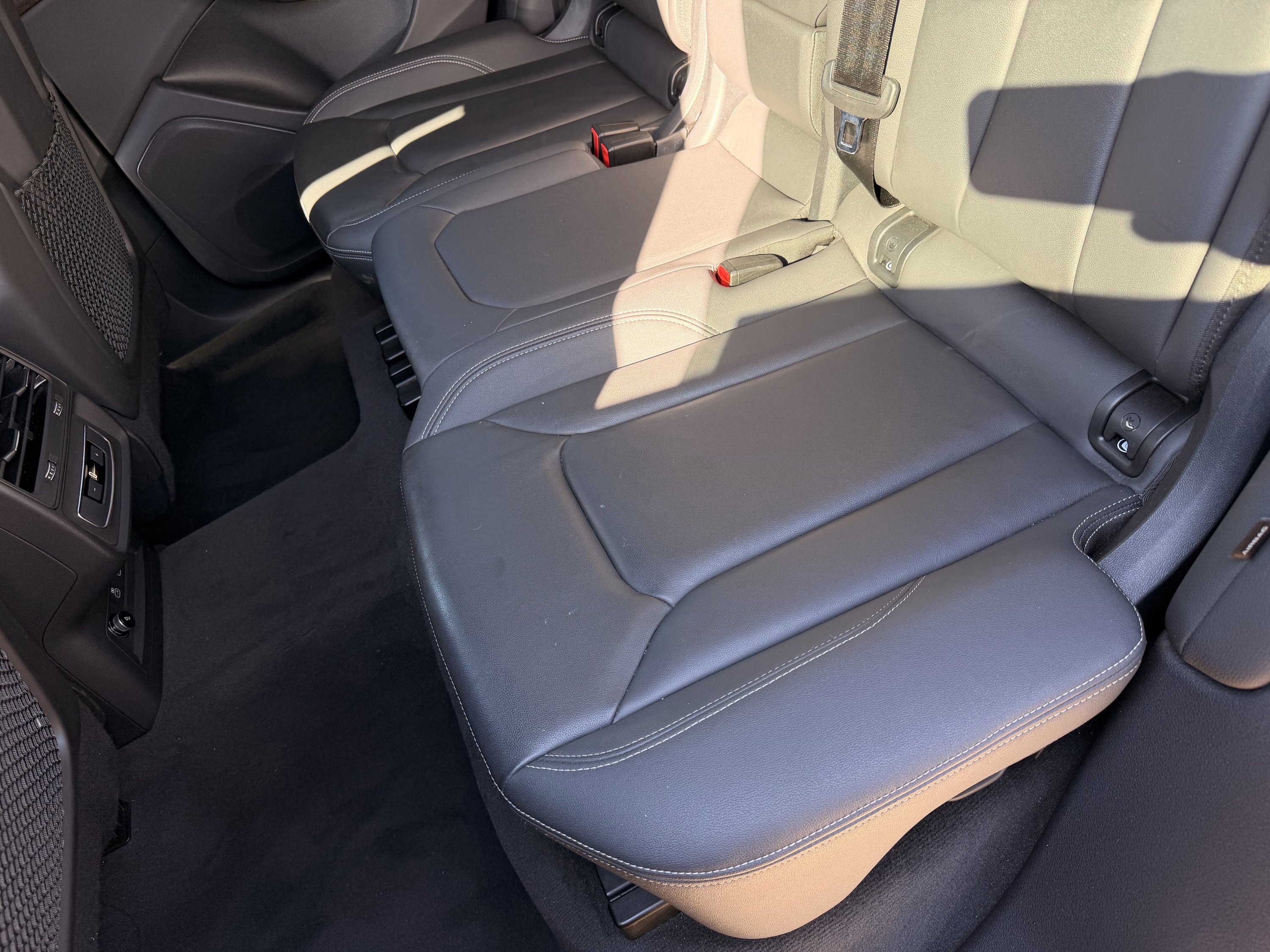 Used 2023 Audi Q8 Premium w/ Convenience Package image 29