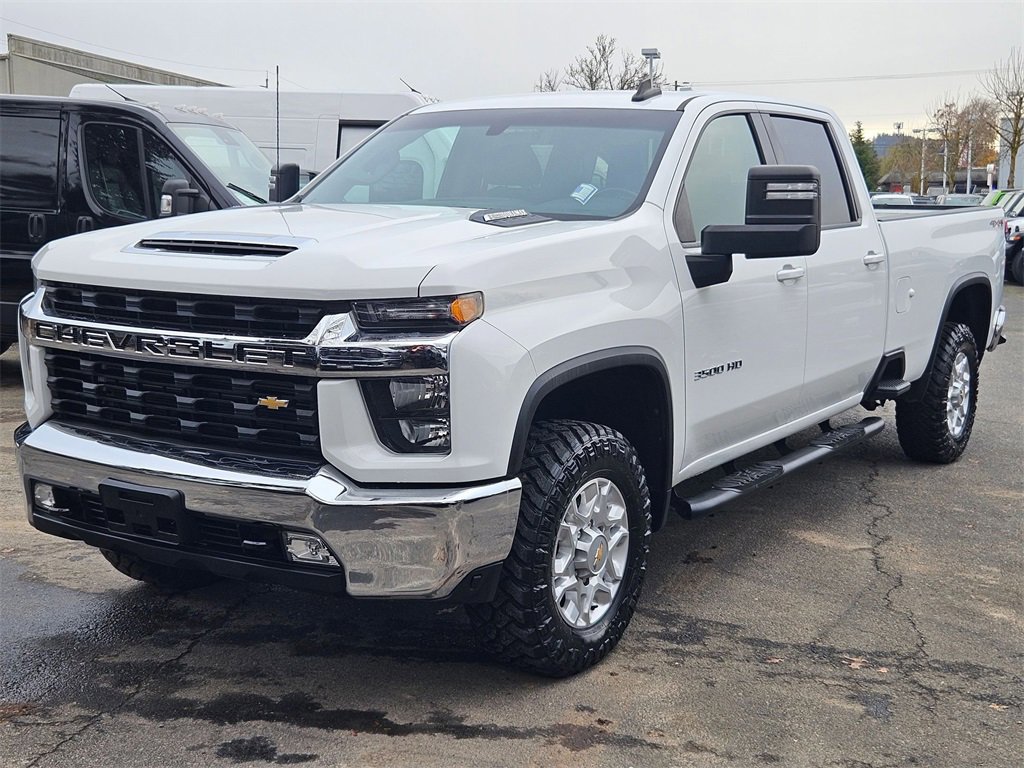 Used 2022 Chevrolet Silverado 3500 LT image 3