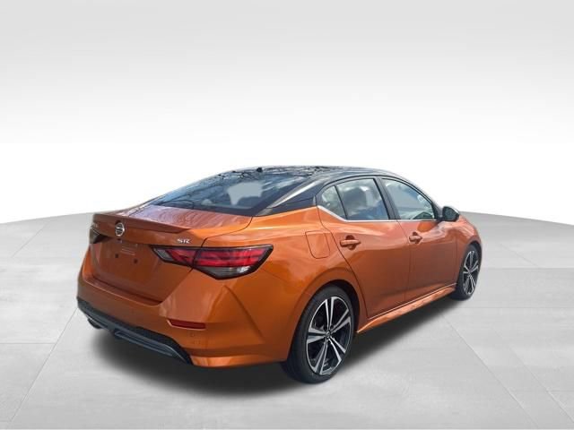 Used 2022 Nissan Sentra SR w/ SR Premium Package image 8