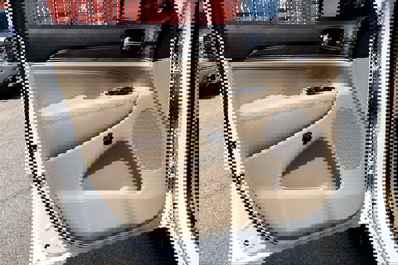 Used 2020 Jeep Grand Cherokee Overland image 20