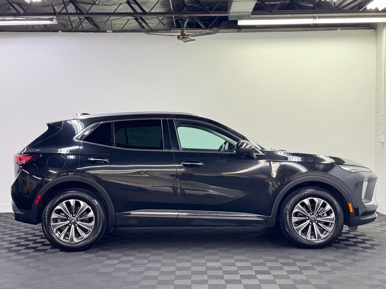 Used 2024 Buick Envision Preferred AWD/4WD image 4