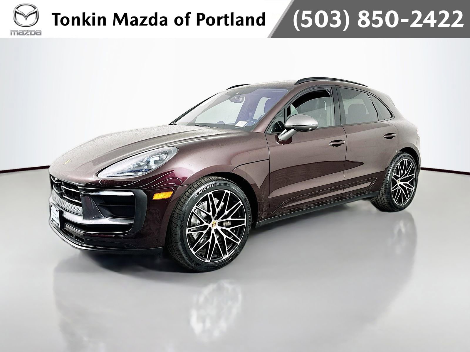 Used 2023 Porsche Macan Turbo AWD/4WD image 3