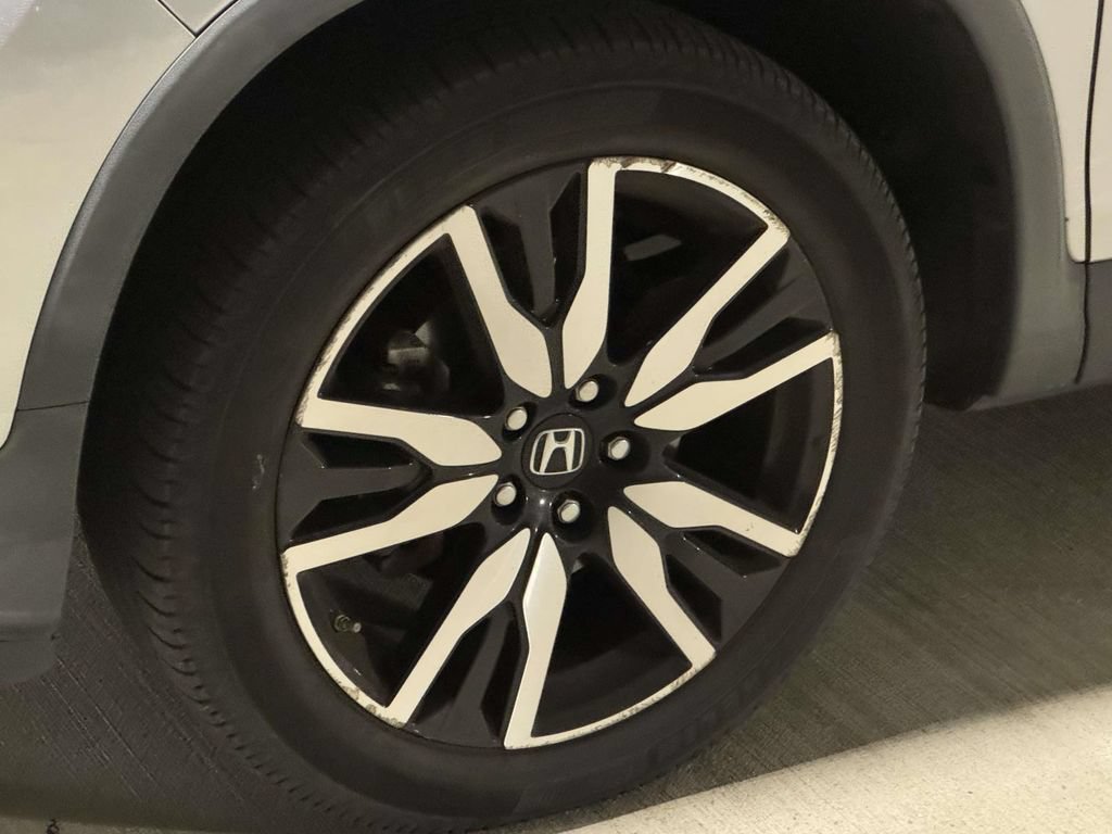 Used 2019 Honda Pilot Touring image 6