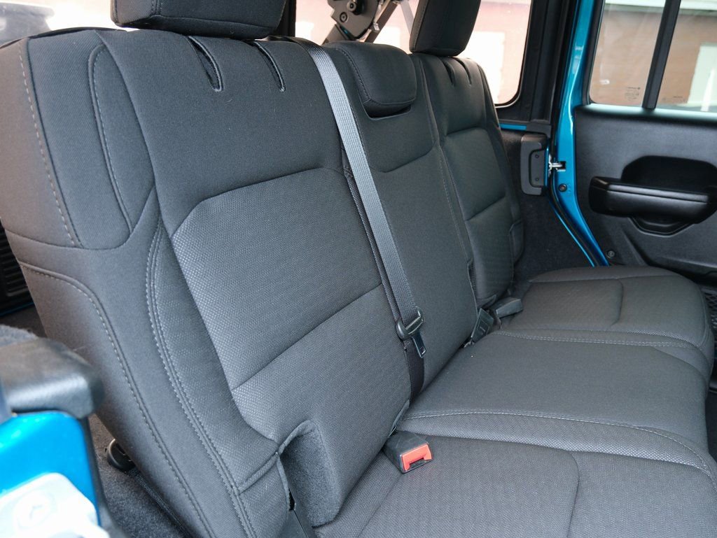 Used 2020 Jeep Wrangler Unlimited Sport S image 28