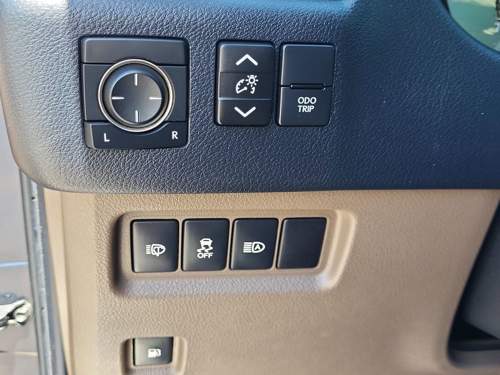 Used 2020 Lexus GX 460 Premium AWD/4WD image 35