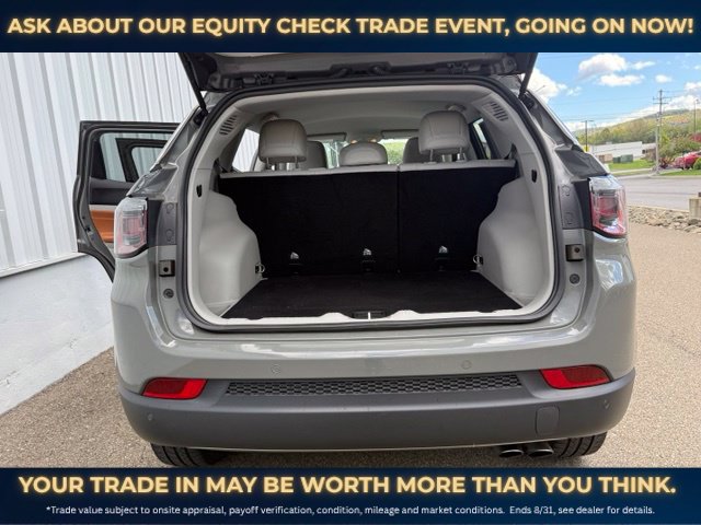 Used 2022 Jeep Compass Limited AWD/4WD image 21