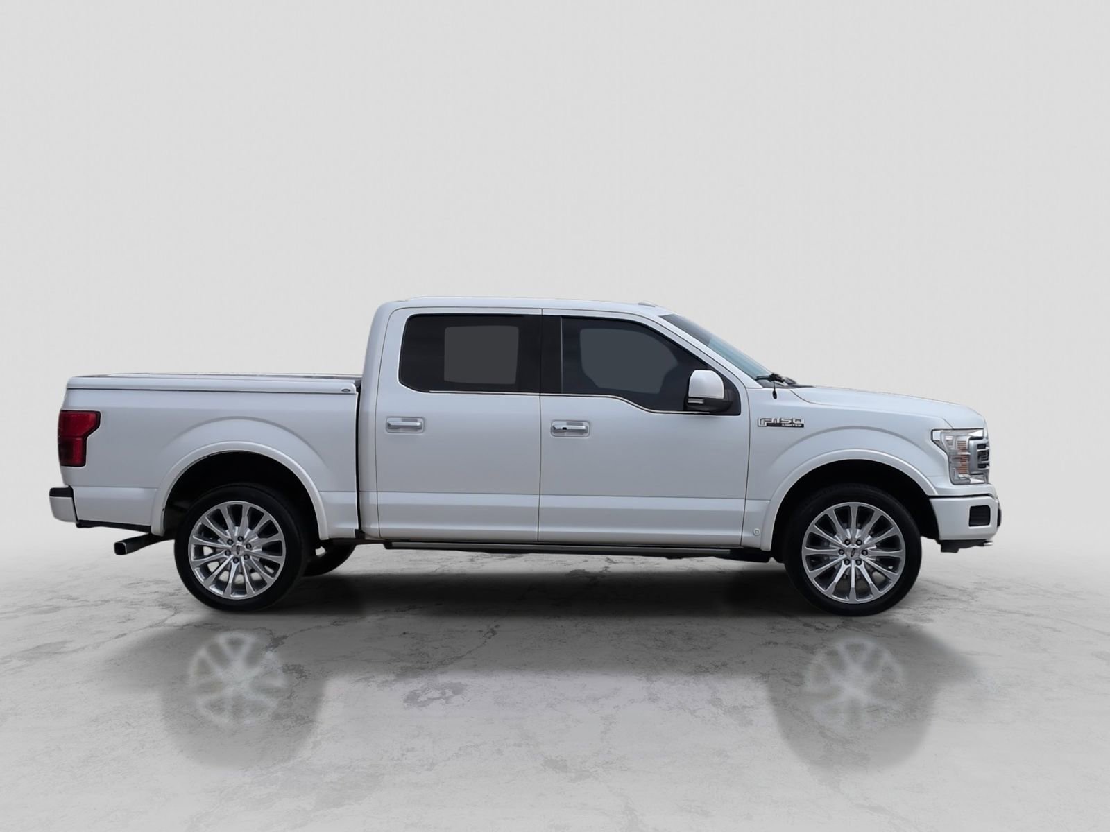 Used 2018 Ford F150 Limited image 9
