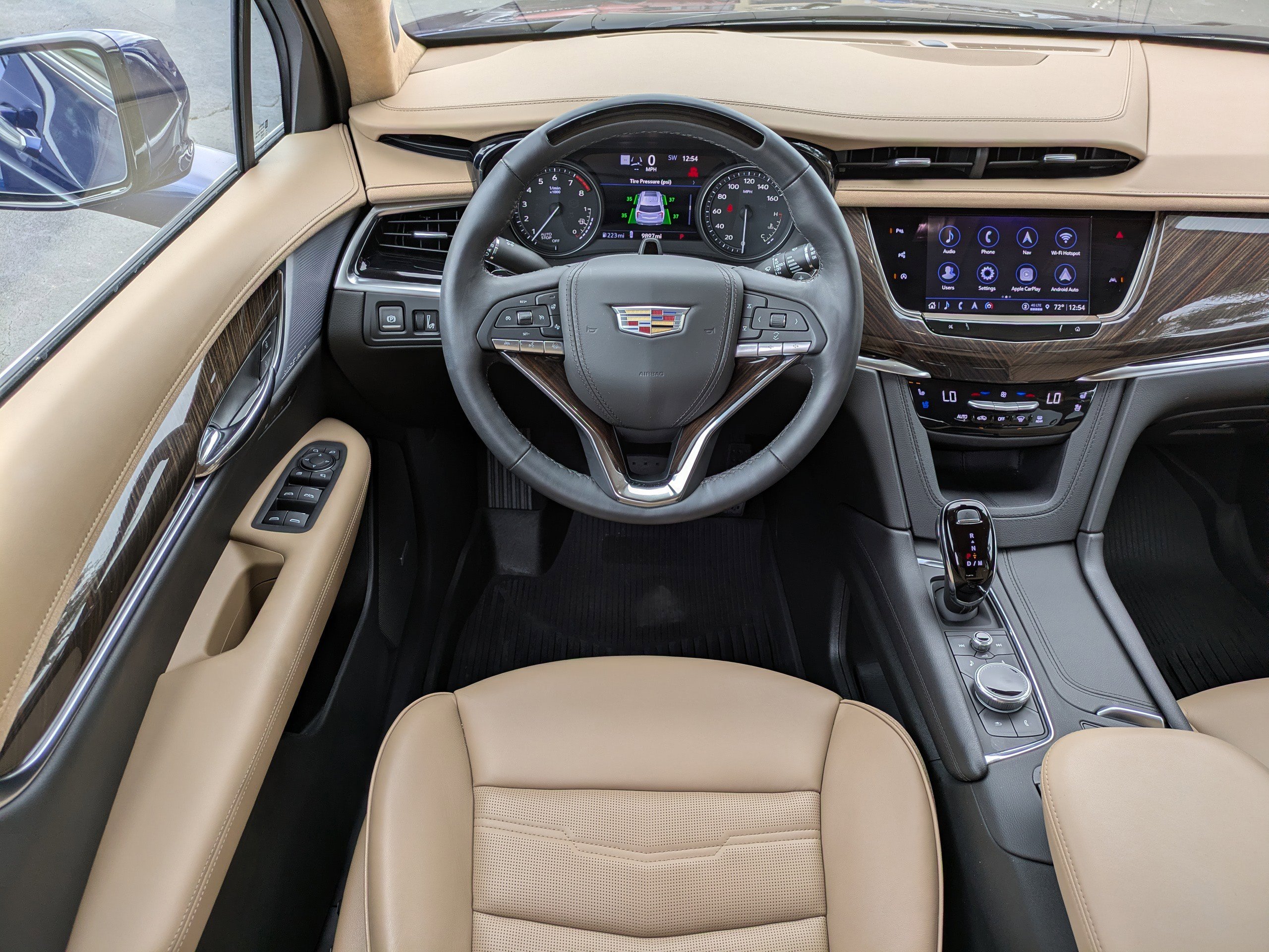 Certified 2025 Cadillac XT6 Premium Luxury w/ Platinum Package image 15