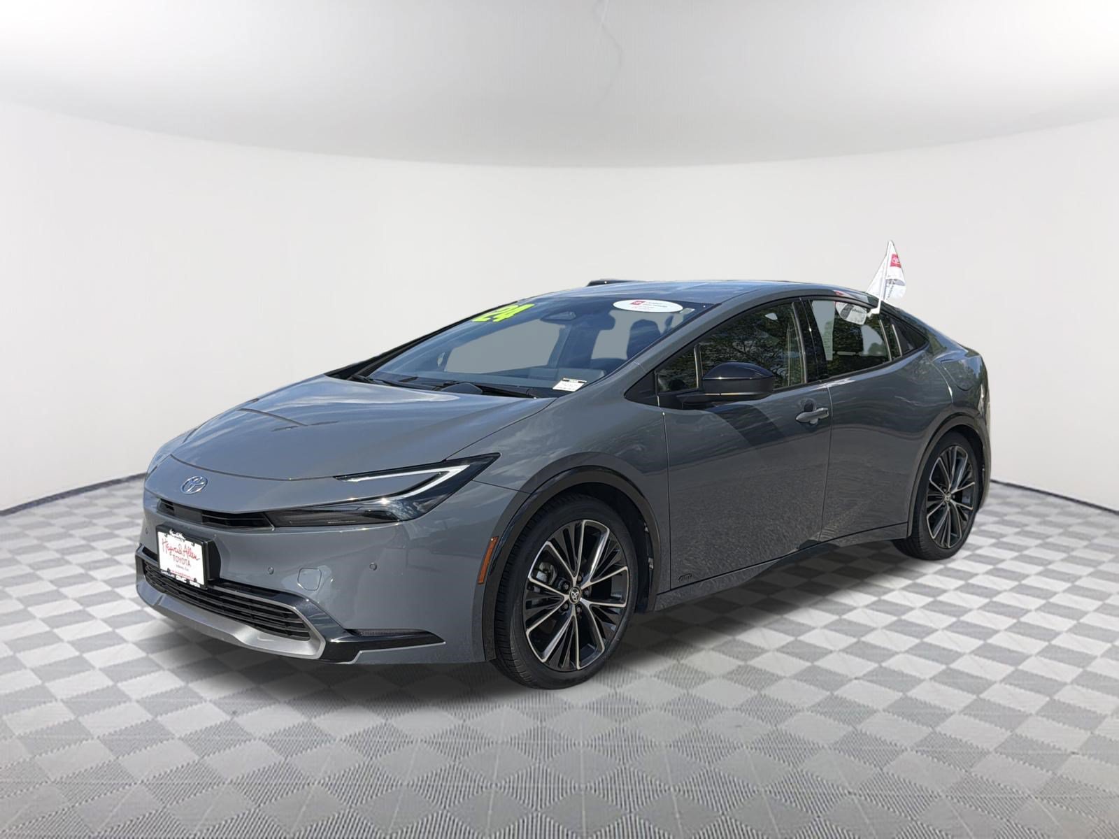 Certified 2024 Toyota Prius XLE AWD/4WD image 3
