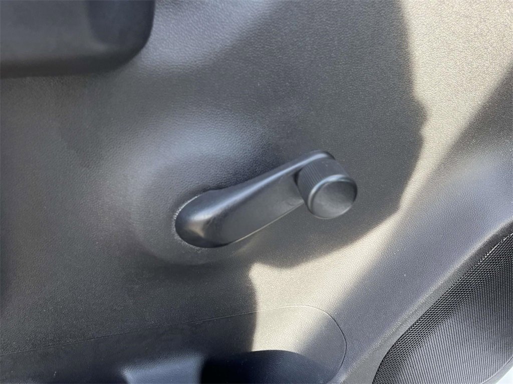 Used 2021 Chevrolet Silverado 1500 W/T image 12