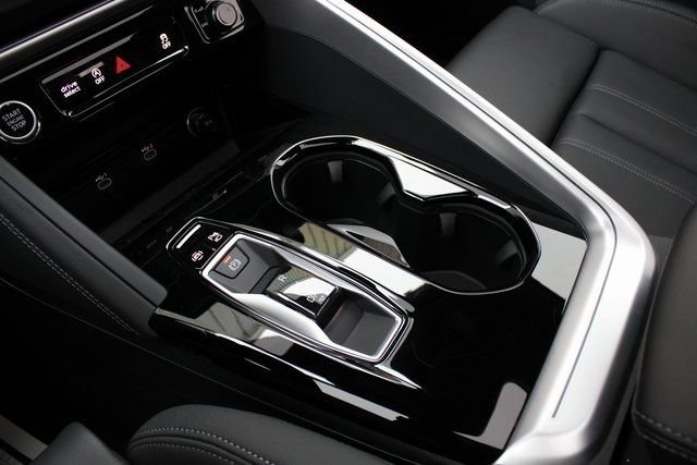 Used 2025 Audi Q5 Prestige image 18