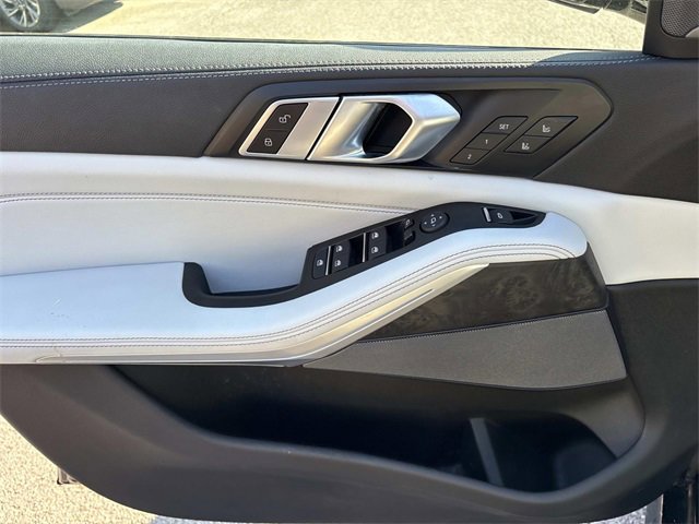 Used 2023 BMW X5 sDrive40i w/ Executive Package image 24