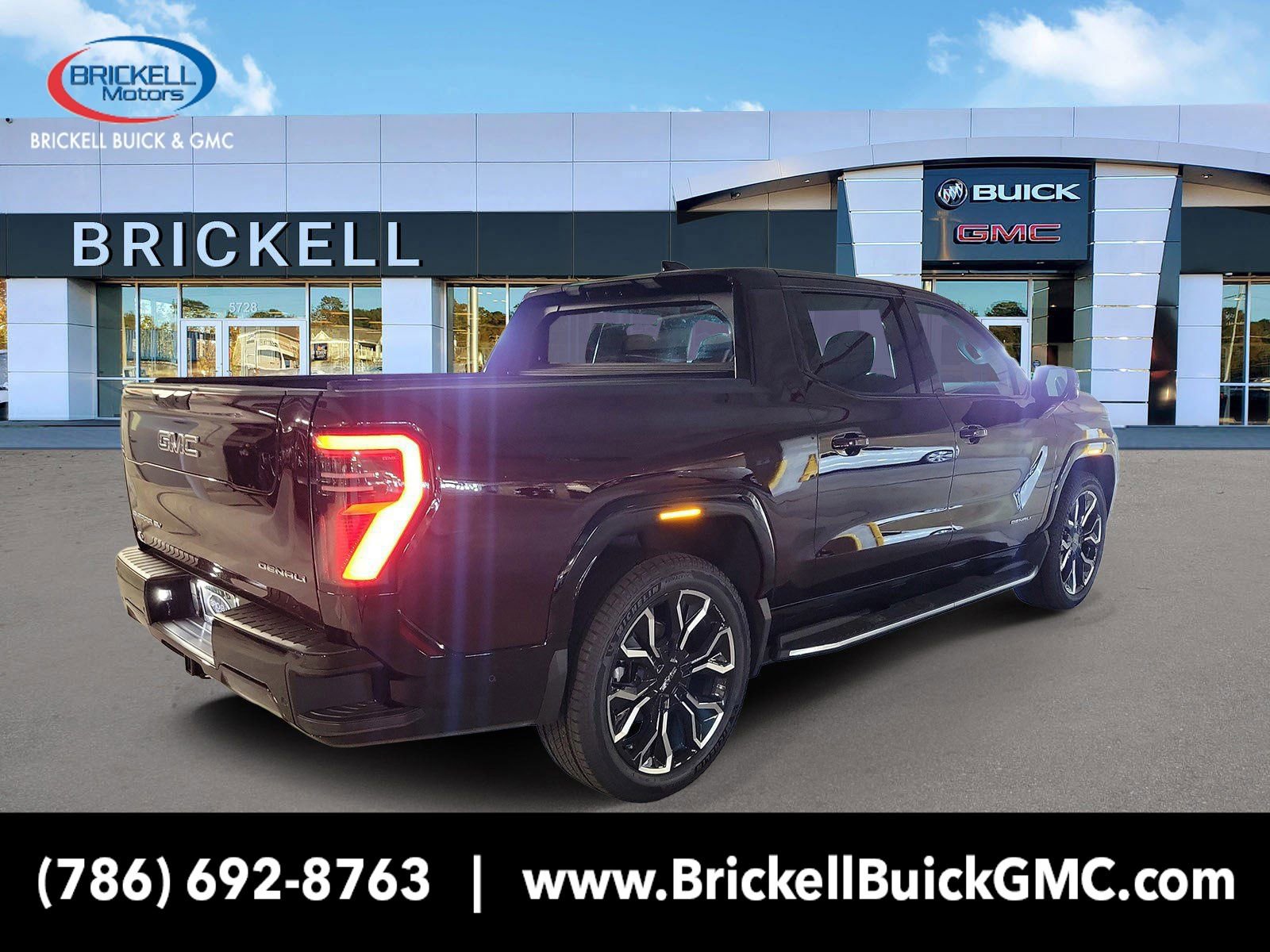 New 2025 GMC Sierra EV Denali AWD/4WD image 3