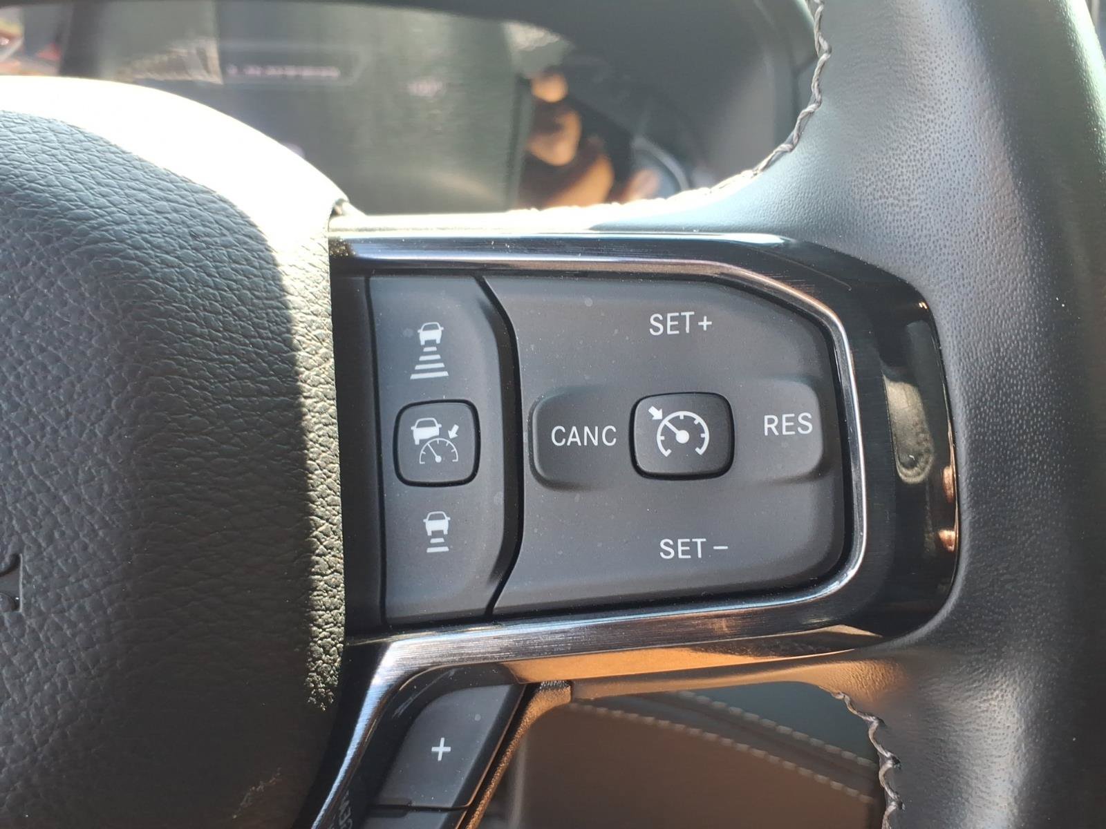 Used 2023 RAM 1500 Limited AWD/4WD image 24