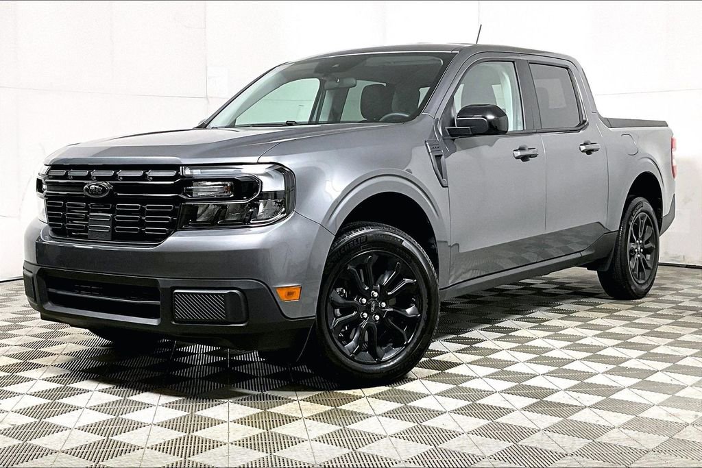 Used 2024 Ford Maverick Lariat w/ Black Appearance Package image 2