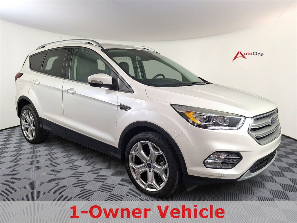 Used 2019 Ford Escape Titanium w/ U9j03 - Titanium Tow Package