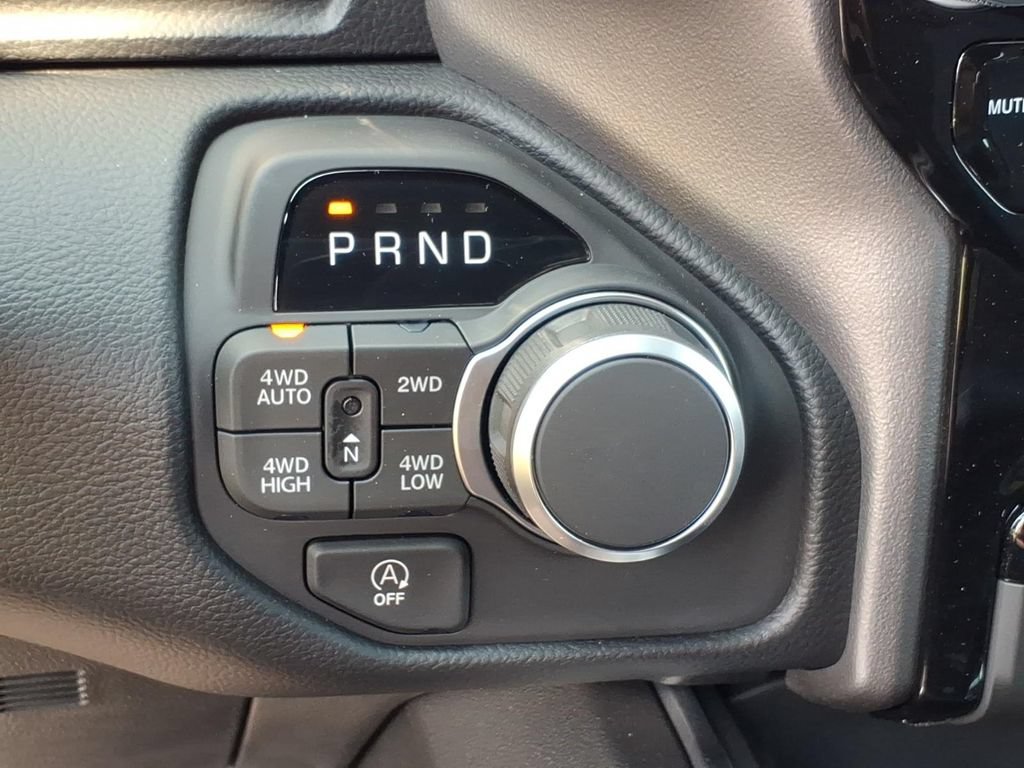 New 2026 RAM 1500 Big Horn AWD/4WD image 5