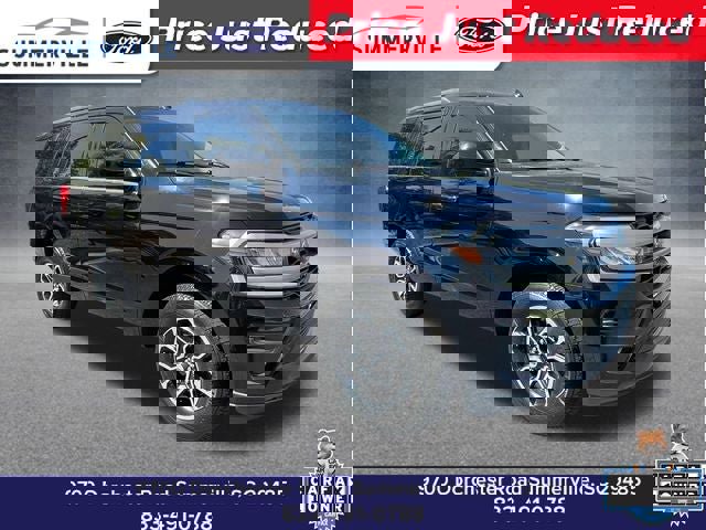 Used 2024 Ford Expedition XLT