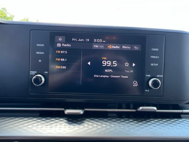 Certified 2022 Kia Carnival LX FWD image 19