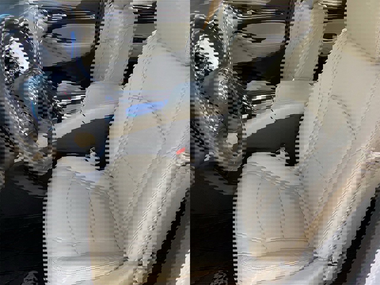 Used 2020 Buick Enclave Essence w/ Sound and Sites Package image 19