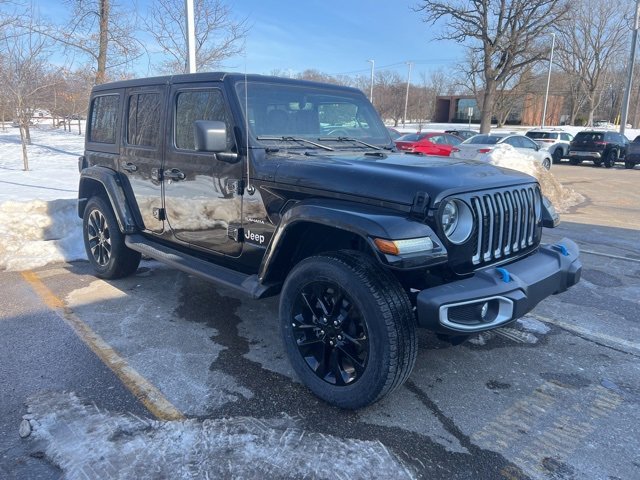 Used 2023 Jeep Wrangler Unlimited Sahara w/ Cold Weather Group image 3