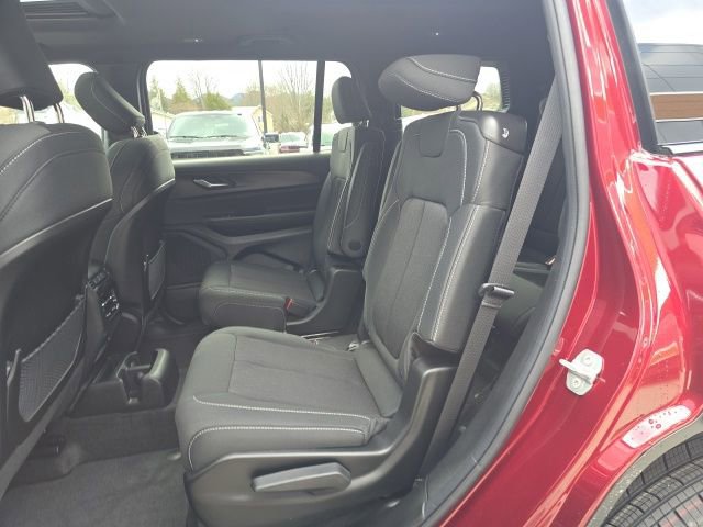 New 2026 Jeep Grand Cherokee L Laredo image 27