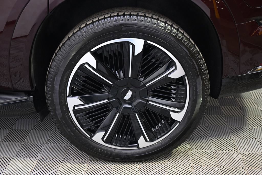 Certified 2025 Cadillac Escalade IQ Sport 2 AWD/4WD image 20