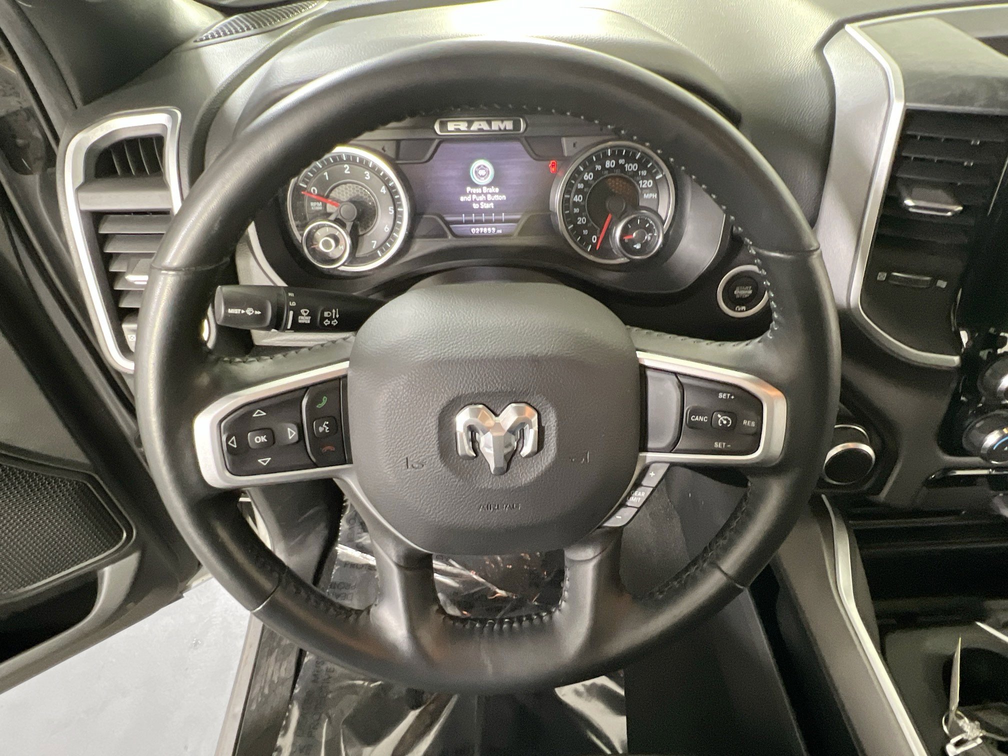 Used 2022 RAM 1500 Big Horn AWD/4WD image 11