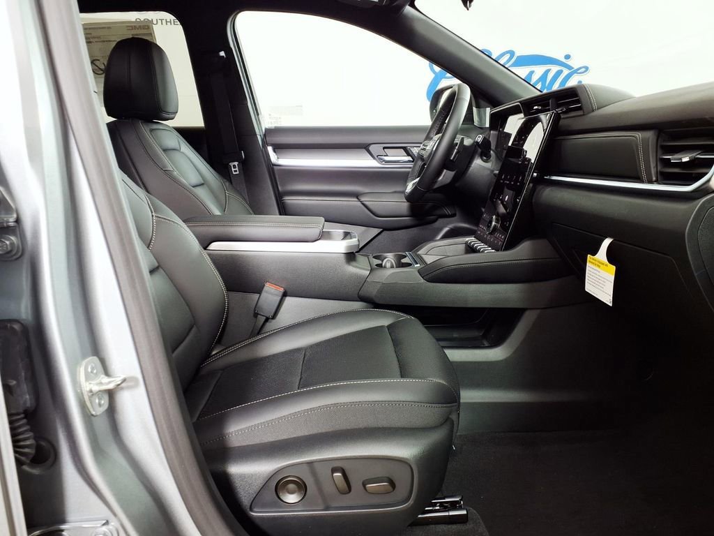 New 2026 GMC Terrain Elevation w/ Elevation Premium Package FWD image 11