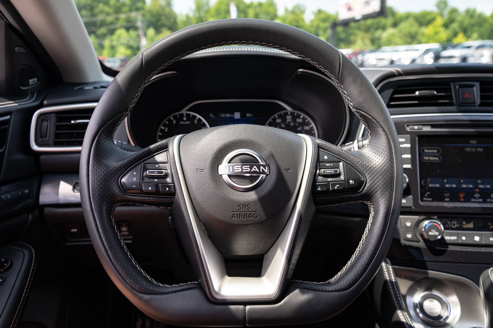 Used 2023 Nissan Maxima Platinum w/ Sport Mat Group FWD image 30
