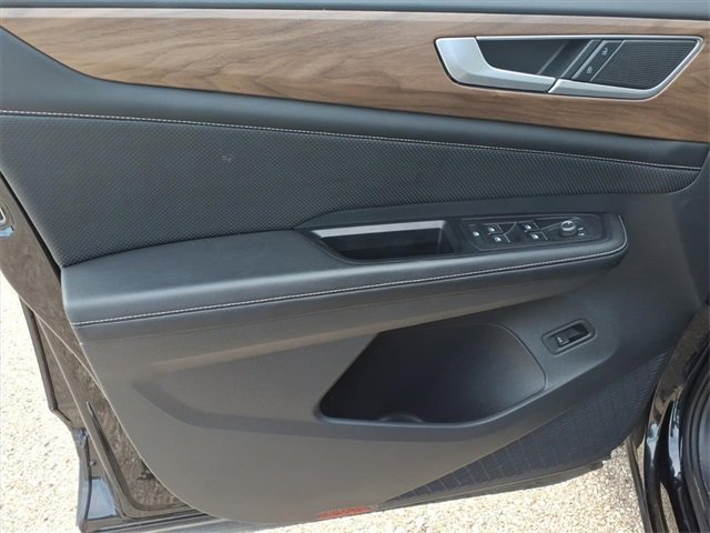 Used 2024 Volkswagen Atlas SE image 13