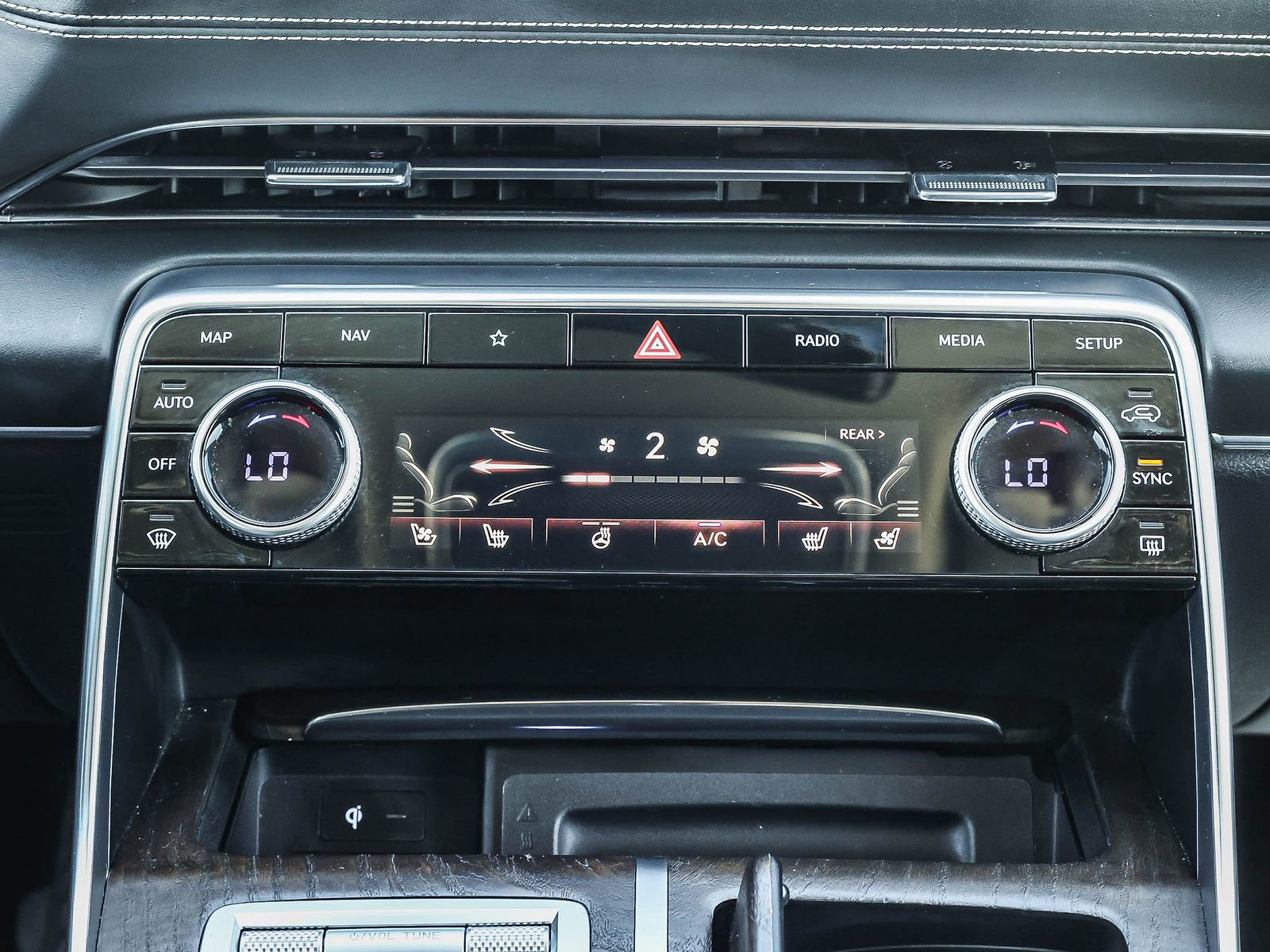 Used 2024 Genesis GV80 3.5T image 14