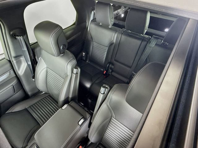 New 2026 Land Rover Discovery Dynamic SE AWD/4WD image 14