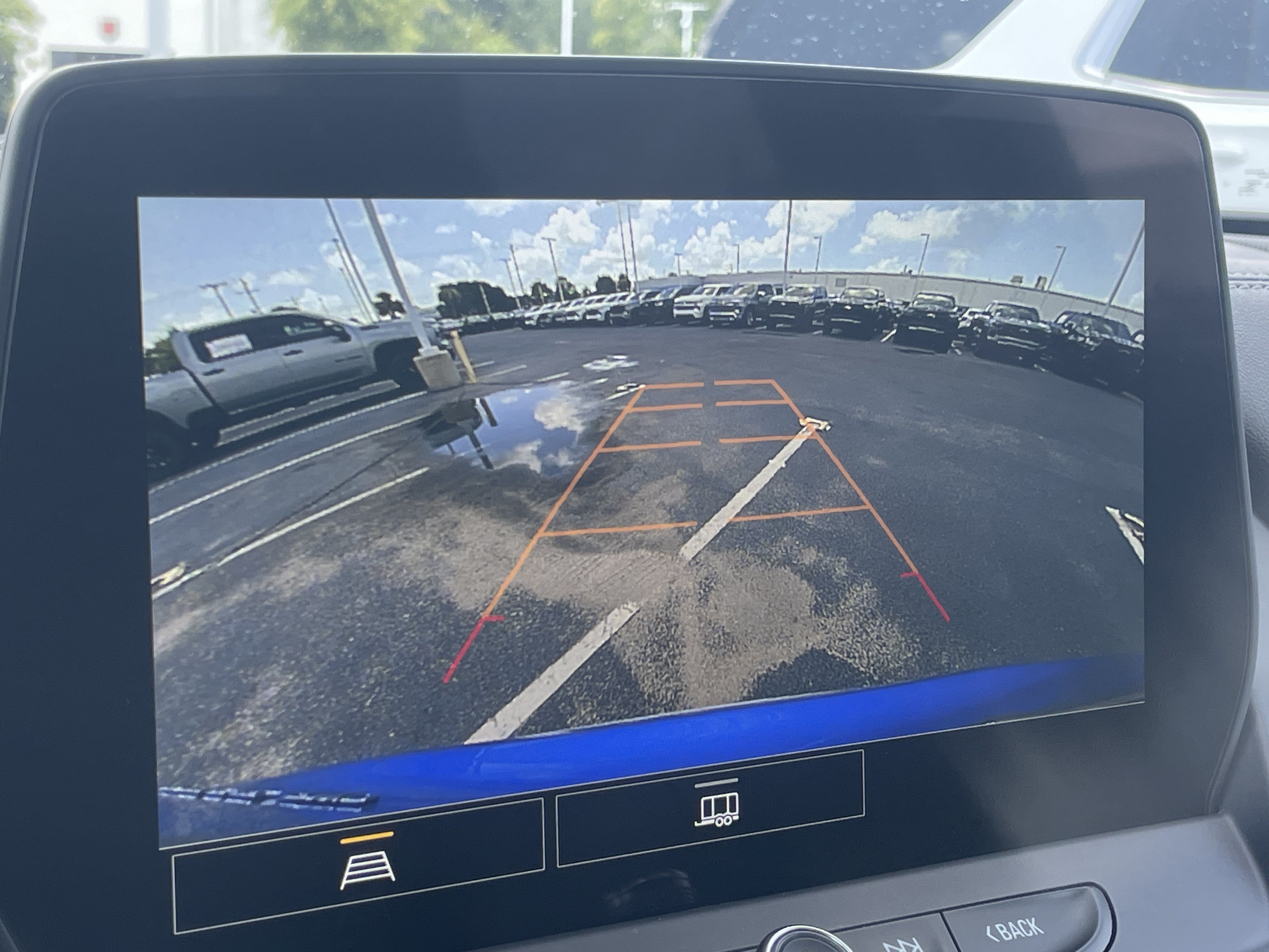 Used 2025 Chevrolet Blazer LT AWD/4WD image 25